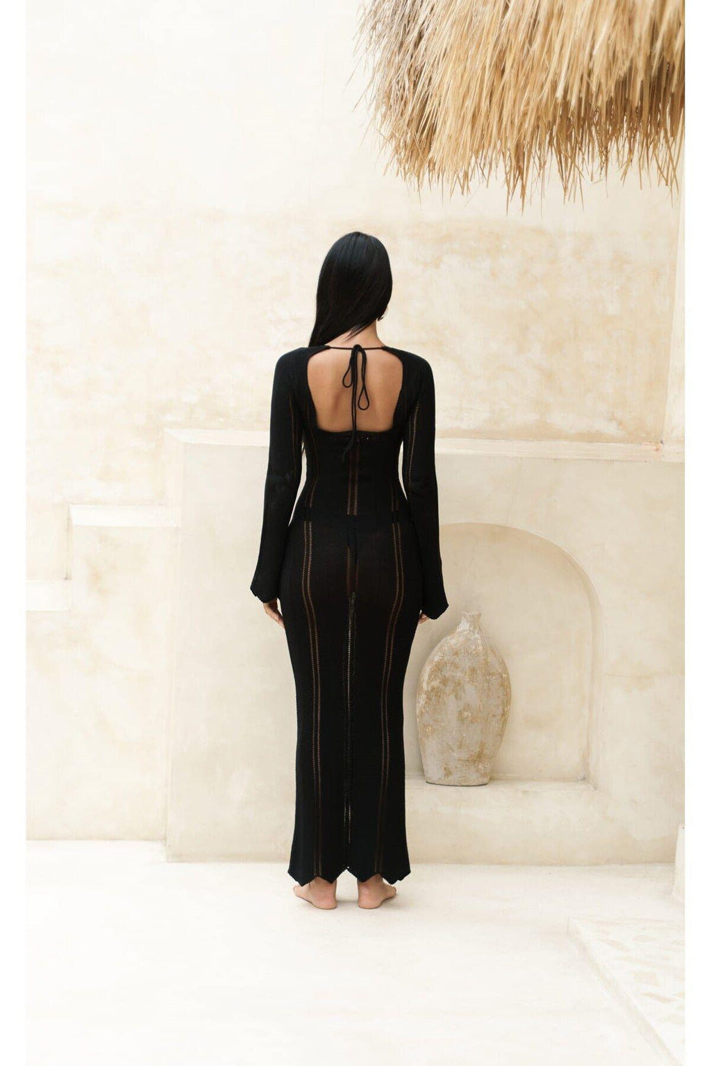 BLACK KNIT DRESS WITH LACE DETAIL