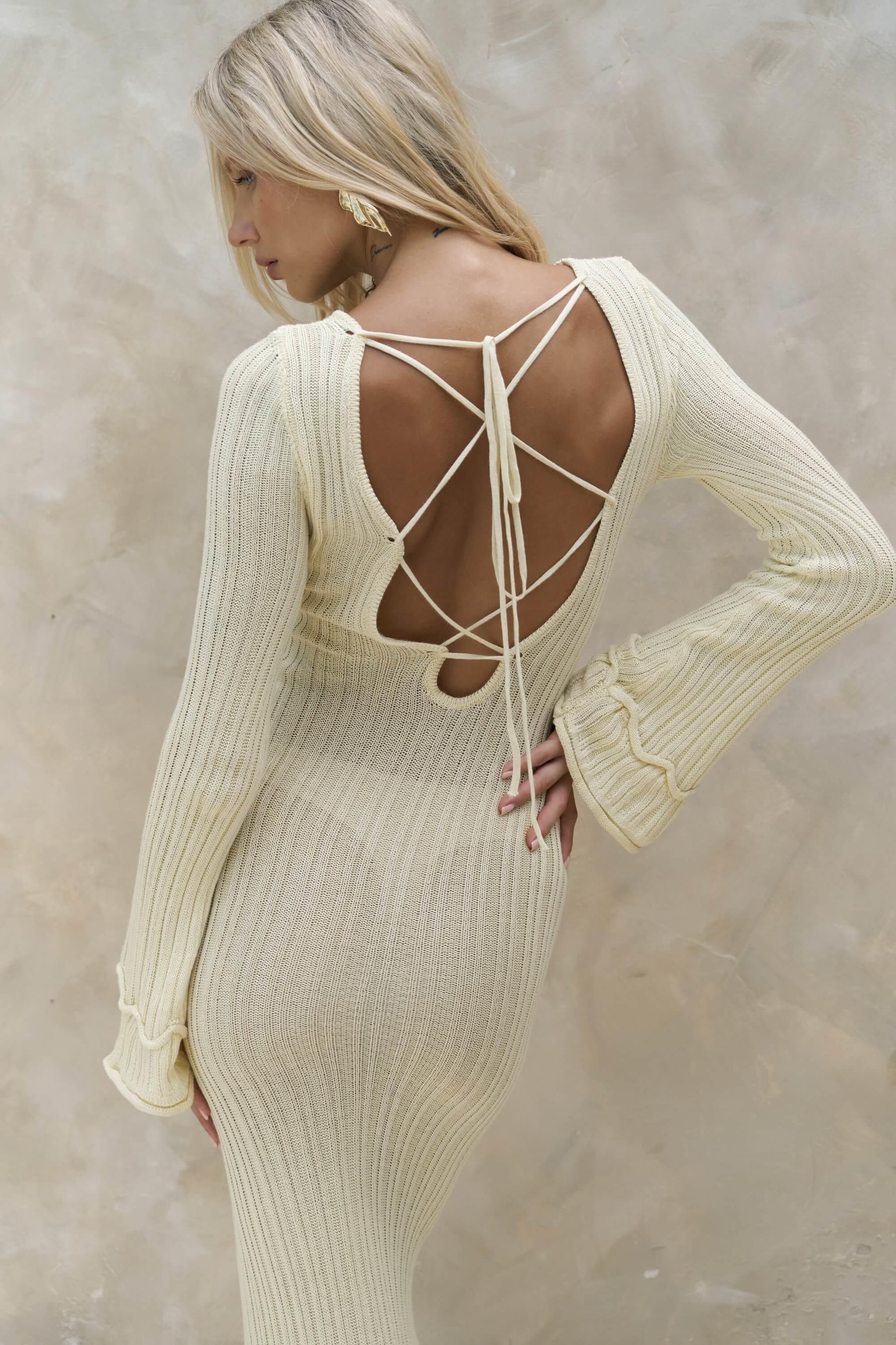 YELLOW BACKLESS KNIT MAXI DRESS