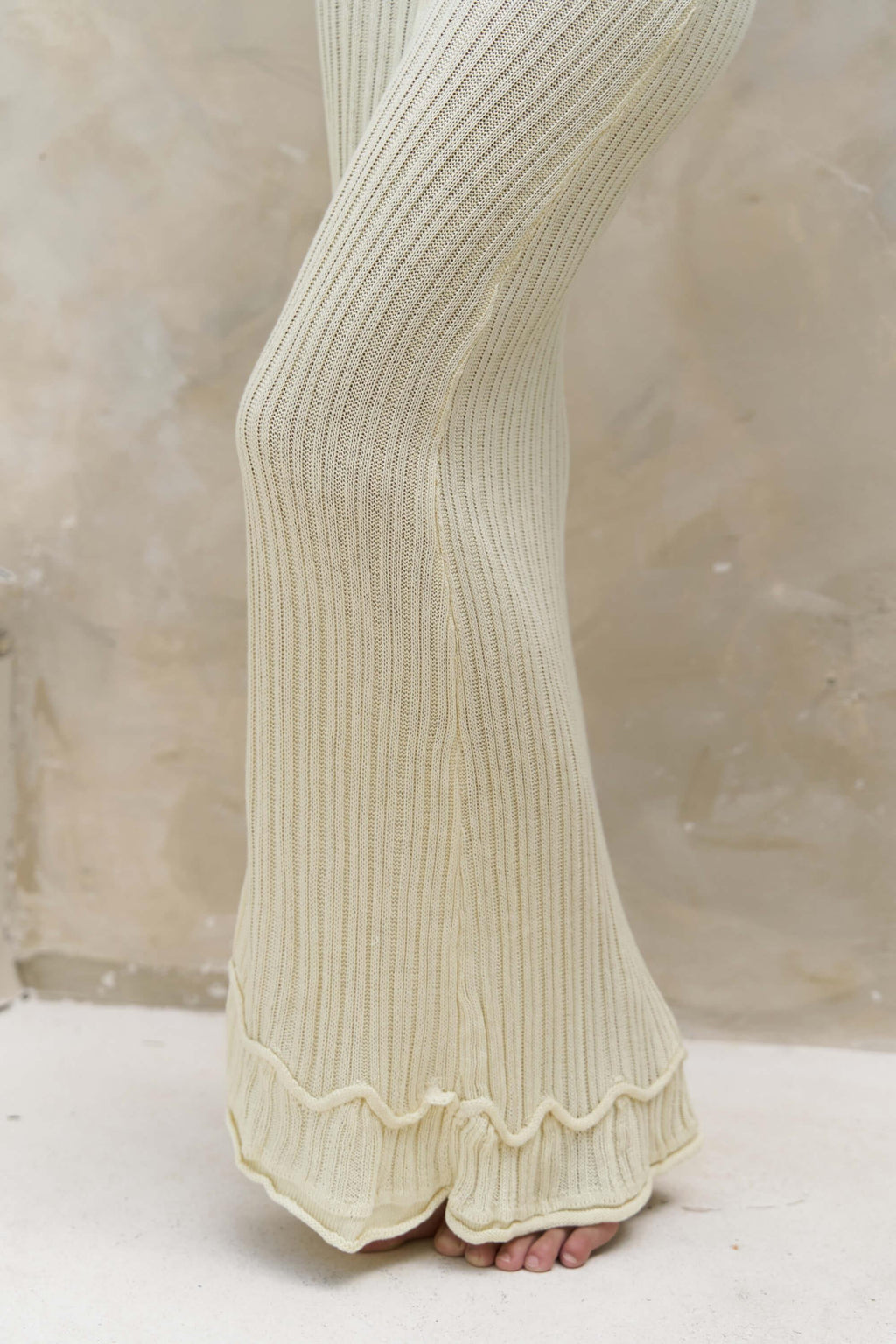 YELLOW BACKLESS KNIT MAXI DRESS