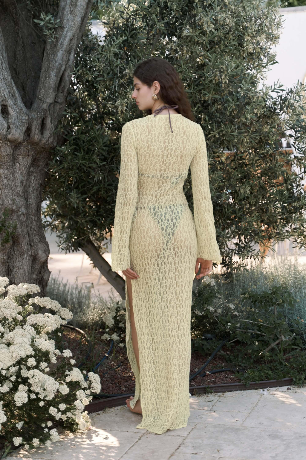 YELLOW V-NECK FLOOR-LENGTH MAXI DRESS
