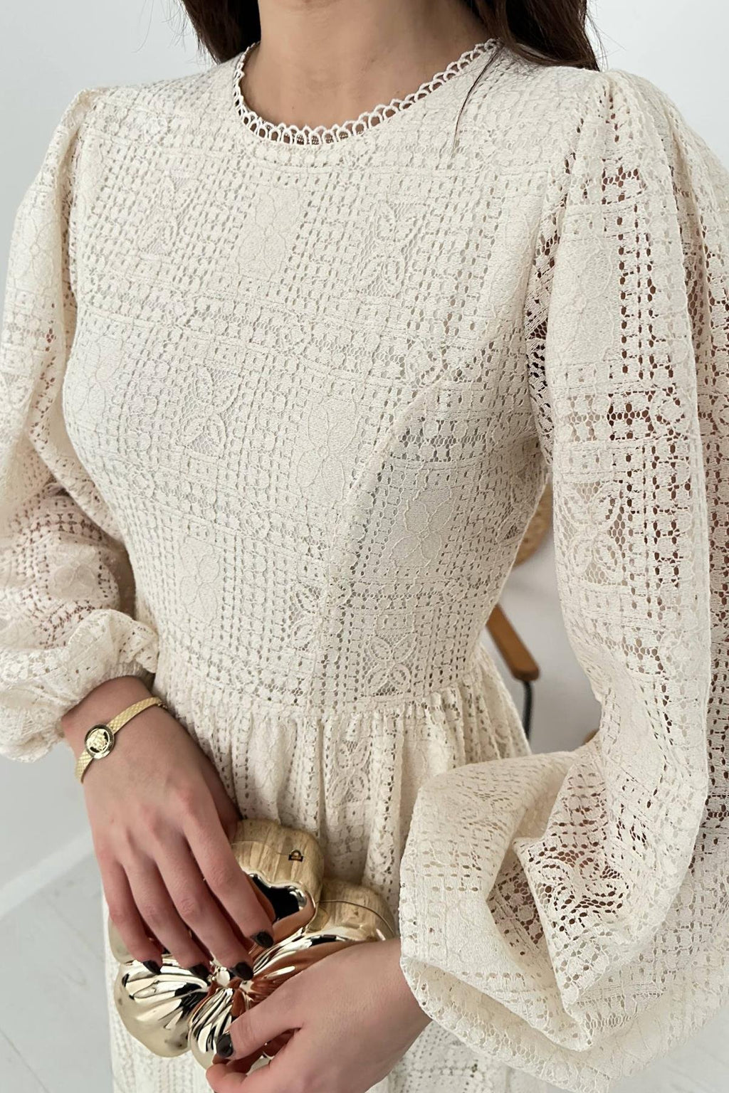 BEIGE LACE MAXI DRESS