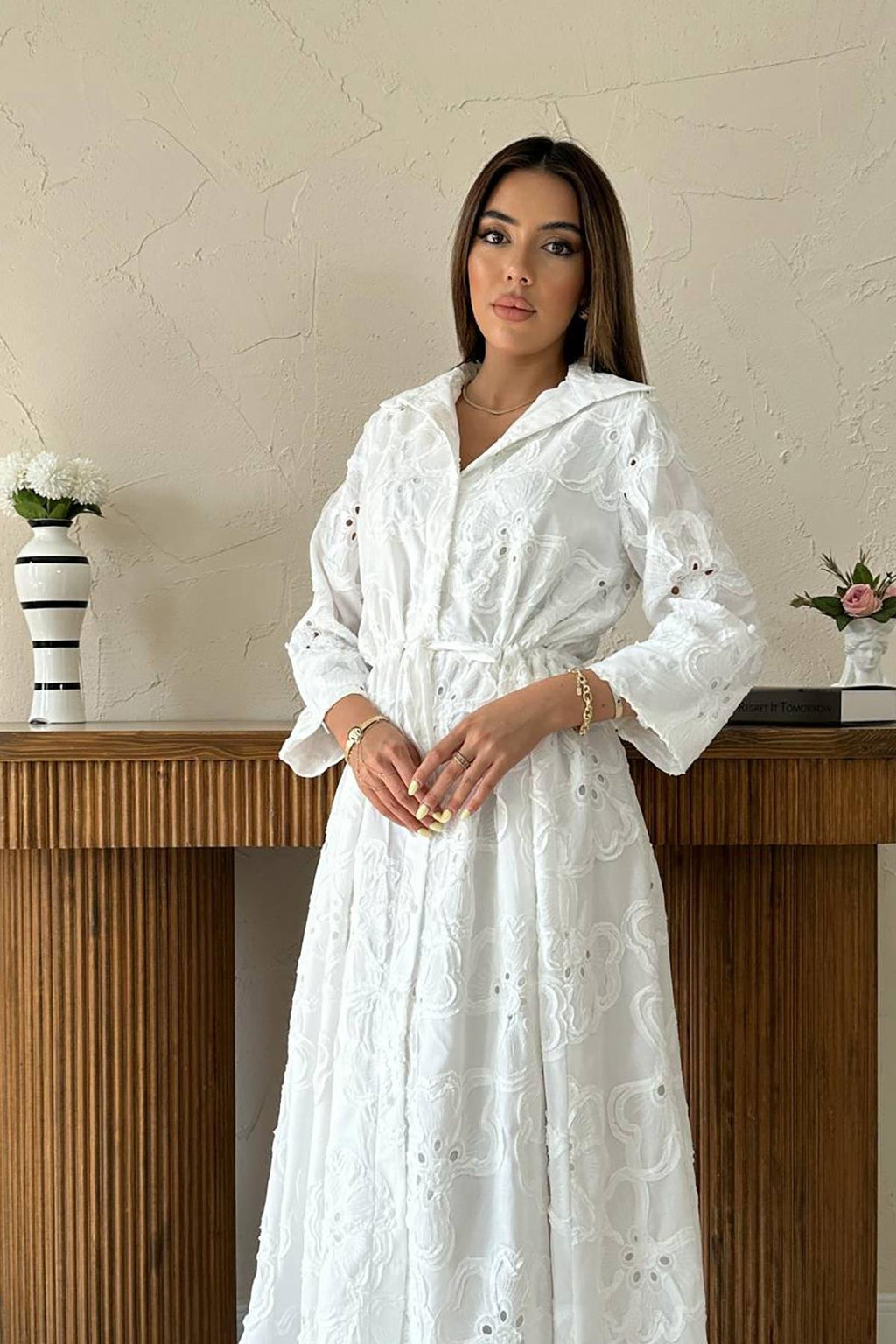 WHITE EMBROIDERED MAXI DRESS WITH WAIST TIE