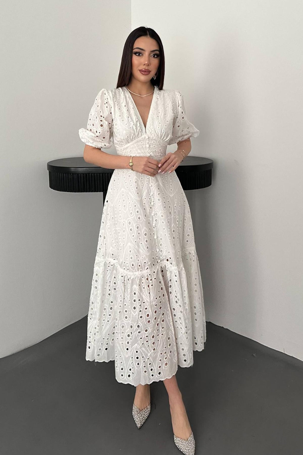 WHITE LACE EMBROIDERED MAXI DRESS