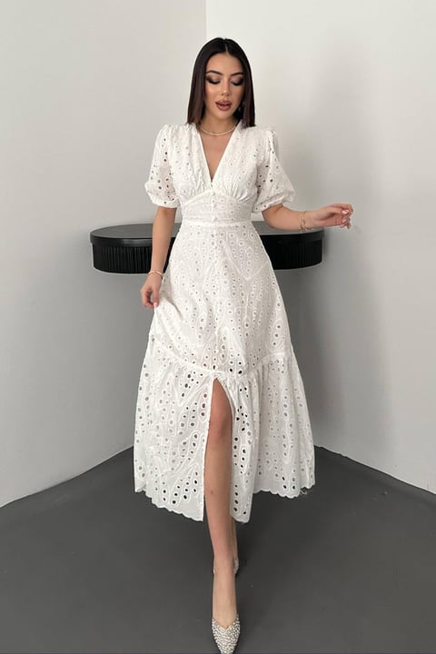 WHITE LACE EMBROIDERED MAXI DRESS