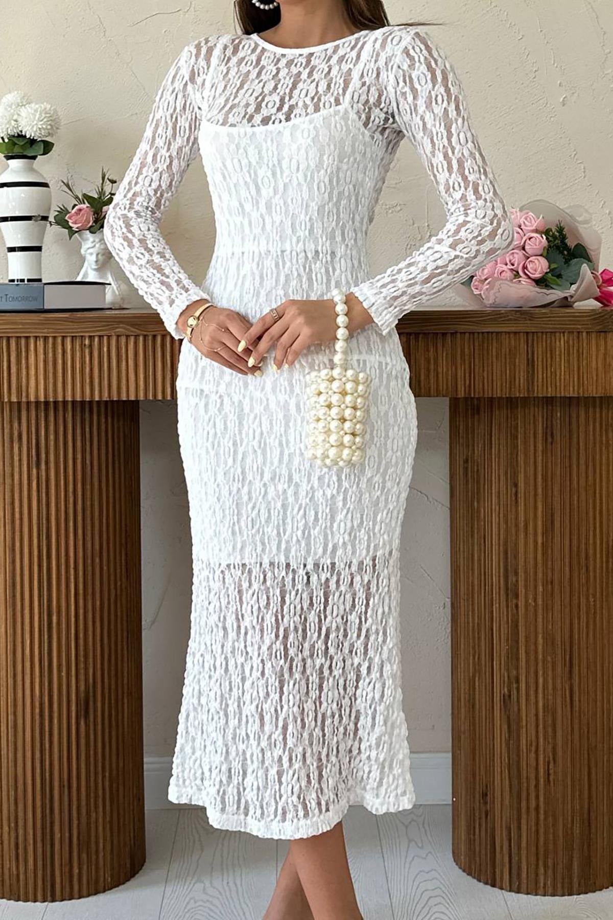 WHITE LONG SLEEVE LACE MAXI DRESS