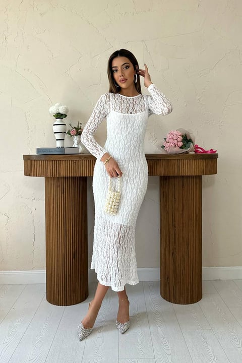 WHITE LONG SLEEVE LACE MAXI DRESS