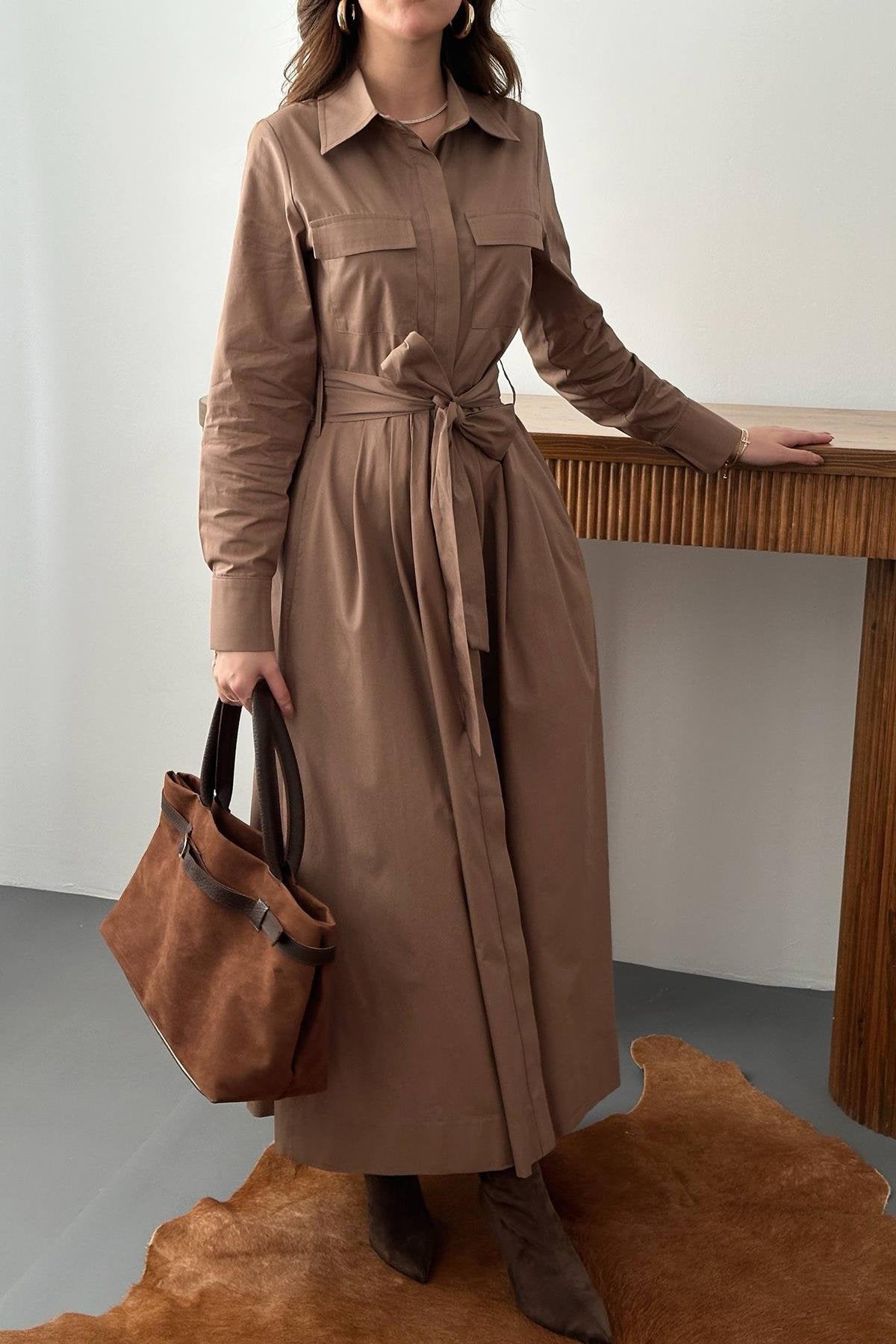 BROWN BUTTONED POPLIN MIDI DRESS WITH COLLAR