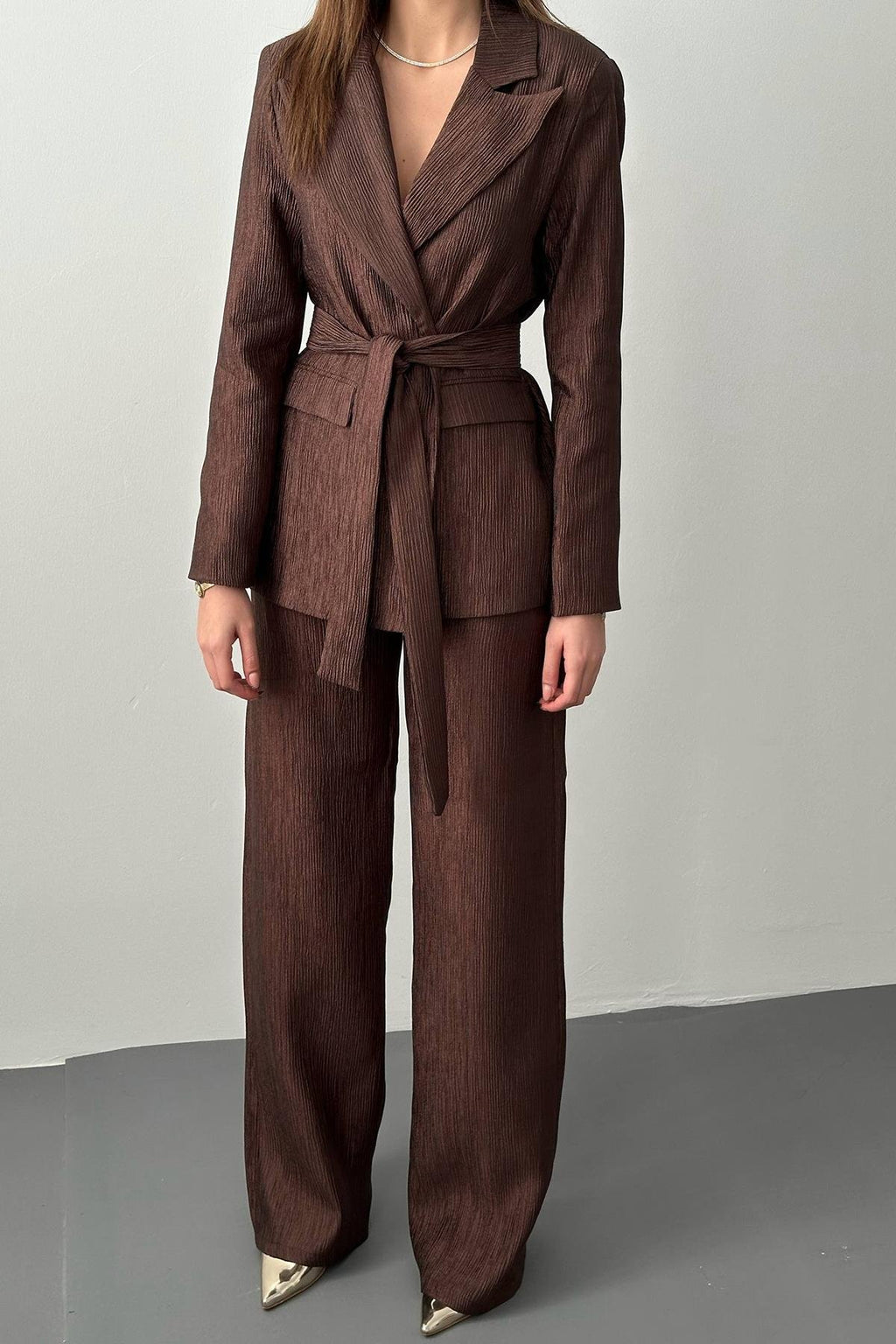 BROWN SHINY BELTED TWO-PIECE SUIT