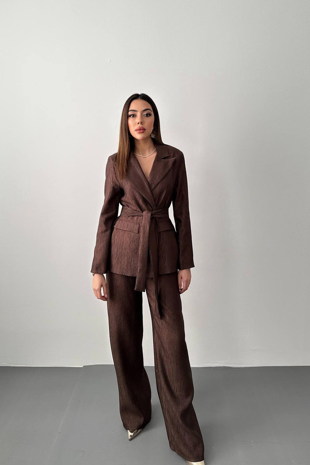 BROWN SHINY BELTED TWO-PIECE SUIT