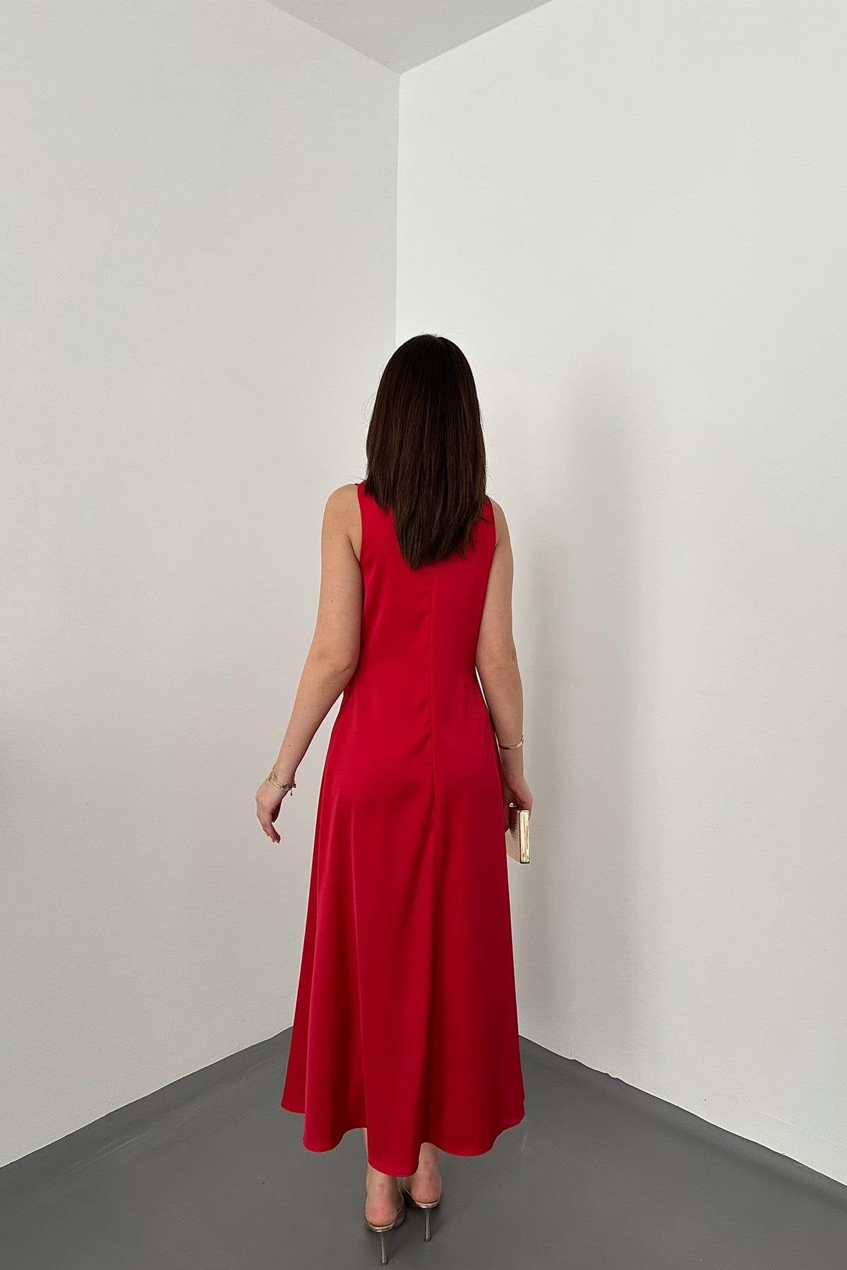 RED SATIN V-NECK MAXI DRESS WITH BUCKLE DETAIL