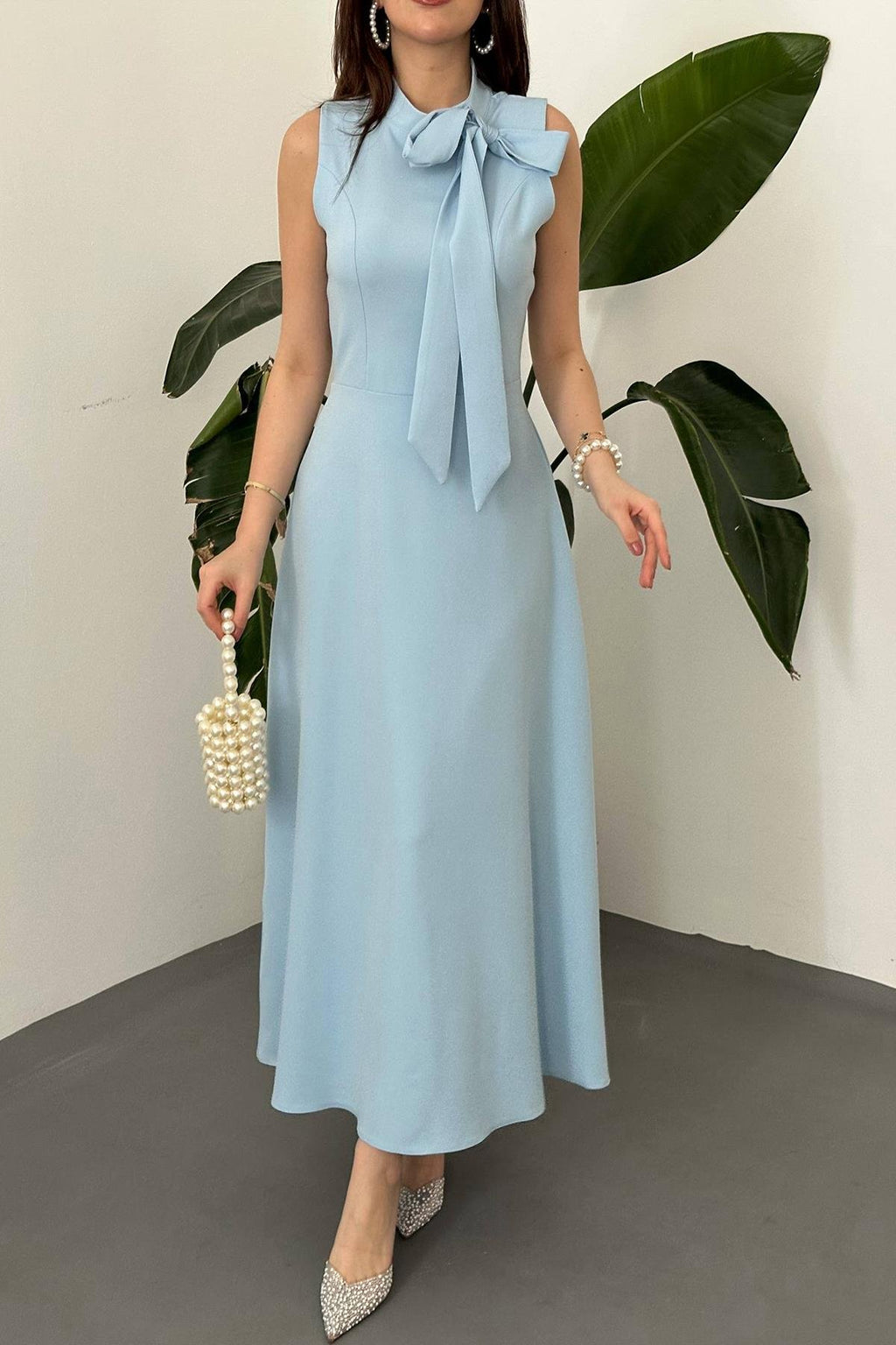 BLUE COLLARED MAXI DRESS WITH BOW DETAIL