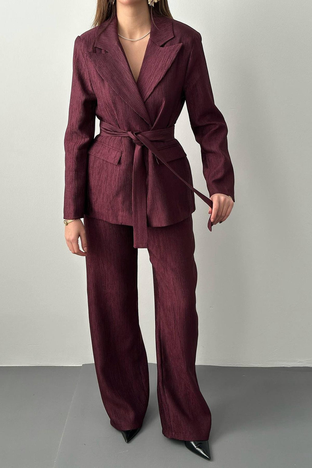 PLUM GLOSSY BELTED TWO-PIECE SUIT