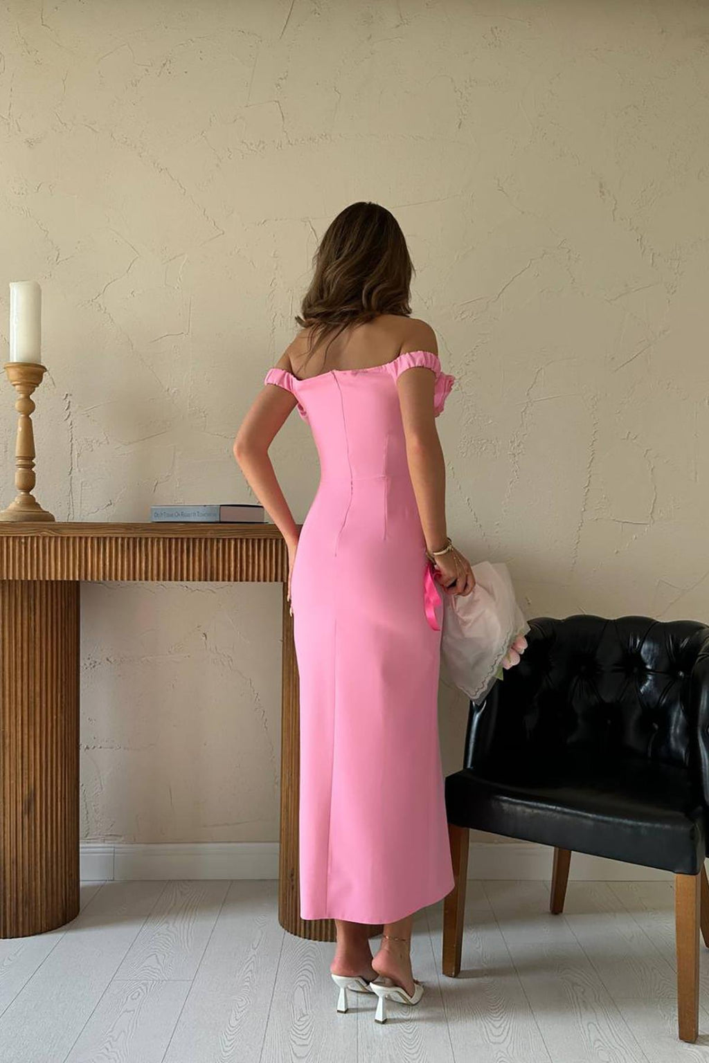 PINK ROSE DETAIL DRESS WITH MADONNA COLLAR