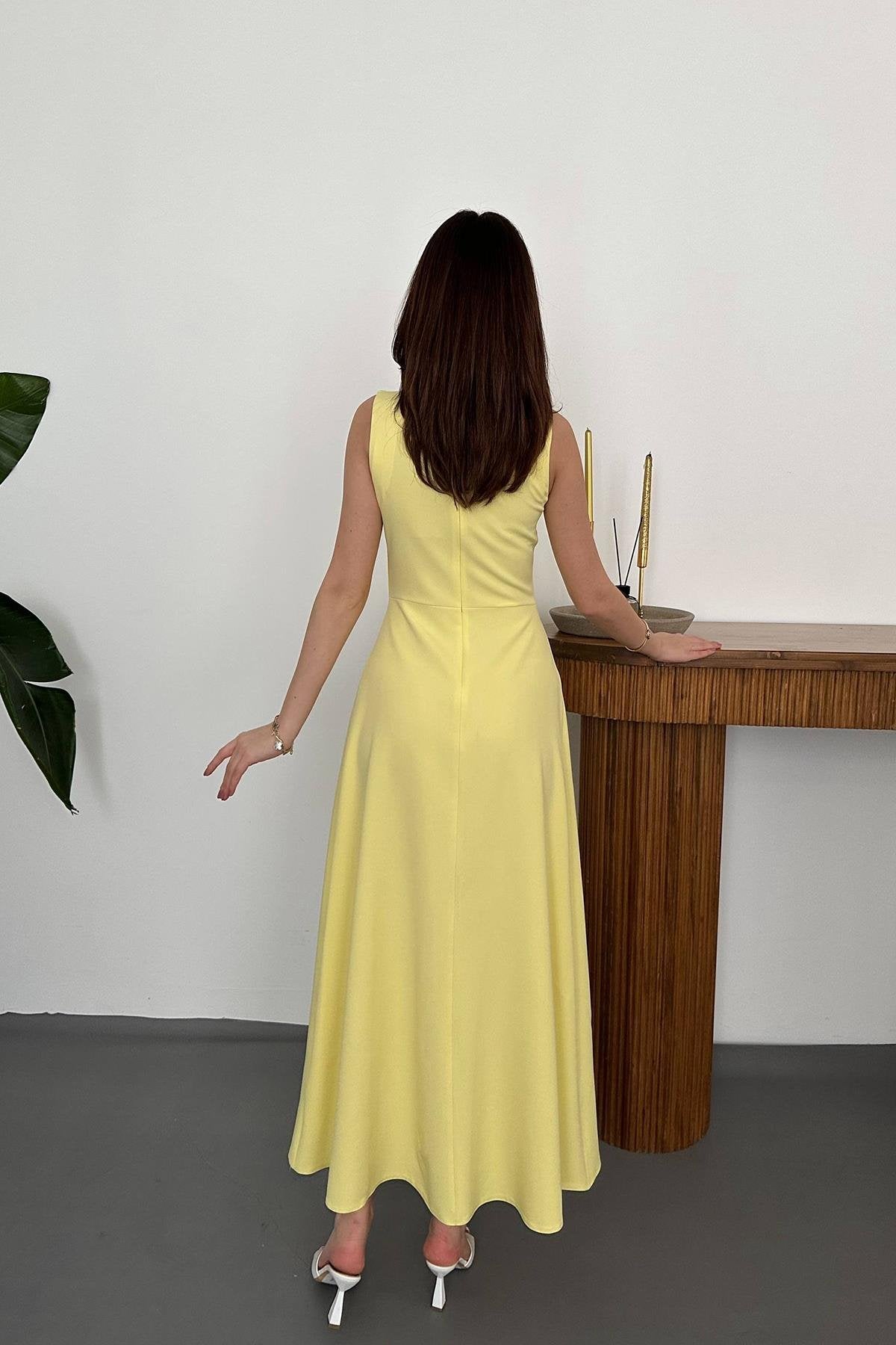 YELLOW COLLARED MAXI DRESS WITH BOW DETAIL