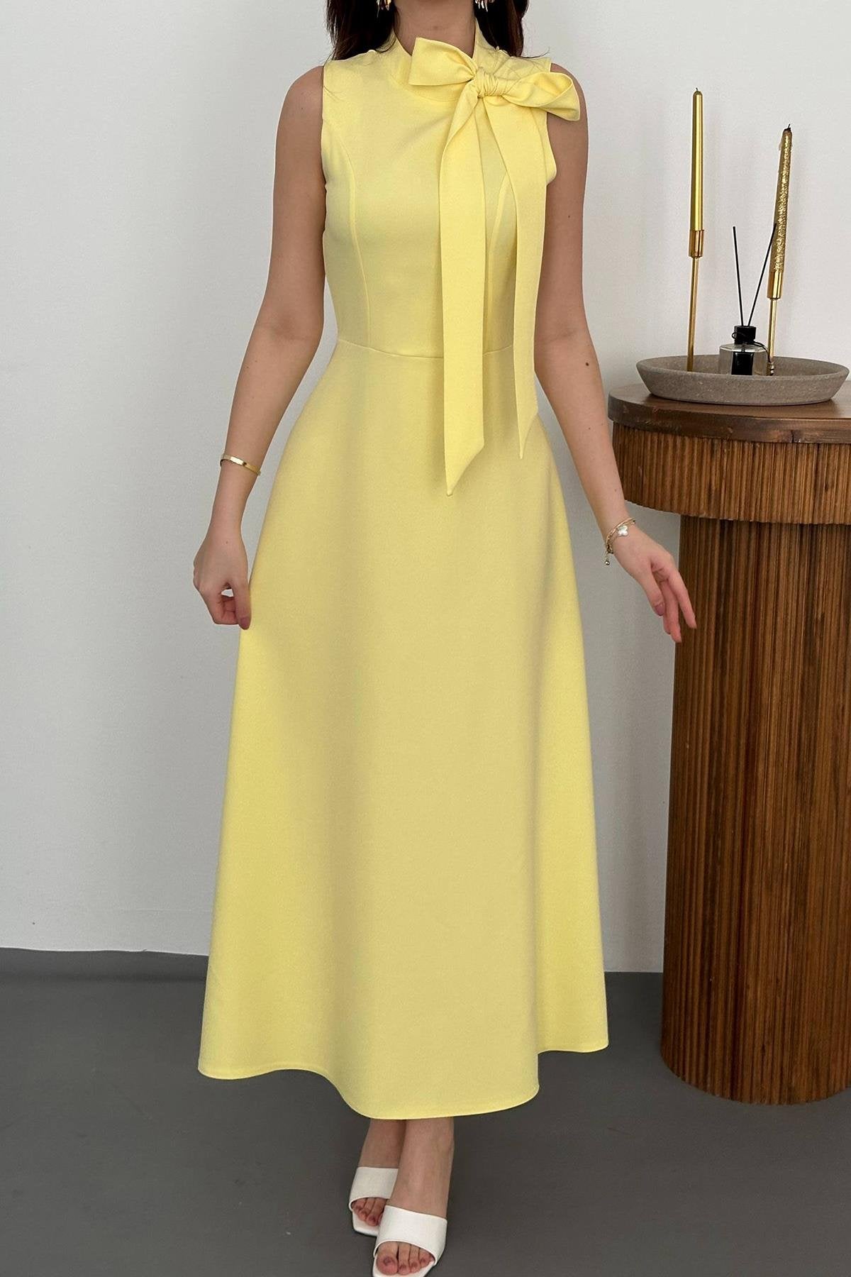 YELLOW COLLARED MAXI DRESS WITH BOW DETAIL