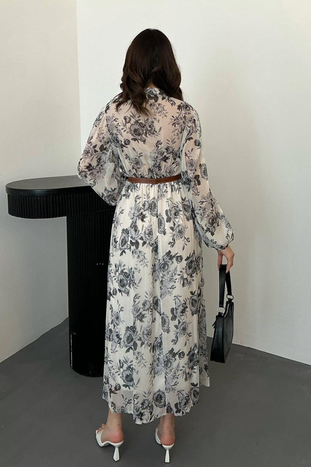 BLACK PIPING DETAIL MAXI DRESS