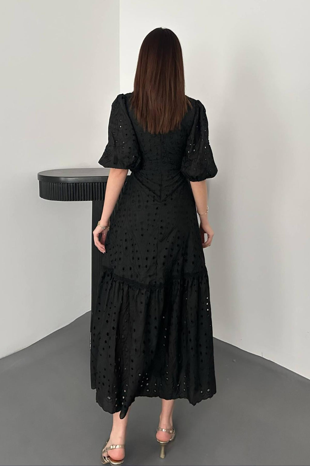 BLACK LACE EMBROIDERED MAXI DRESS
